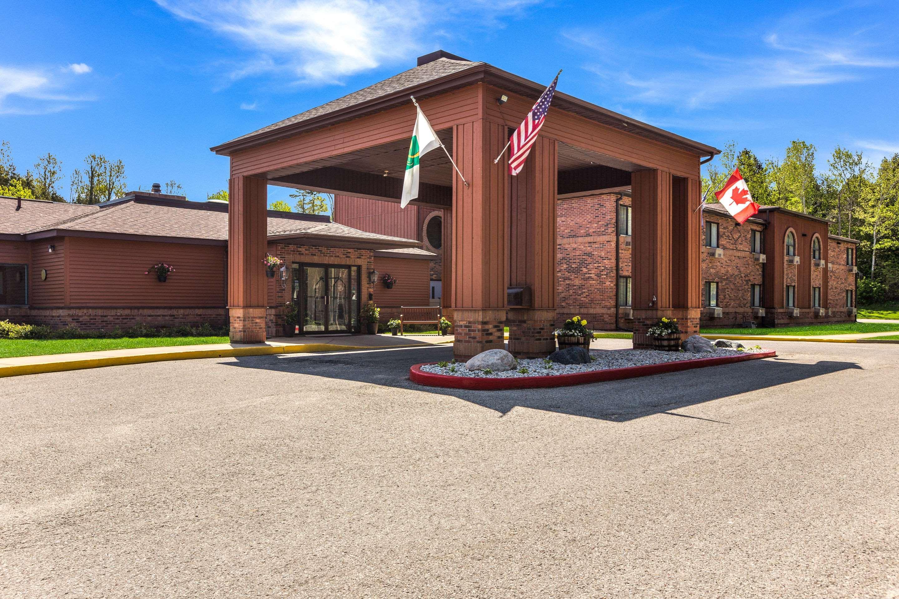 Quality Inn Petoskey-Harbor Springs Exteriér fotografie
