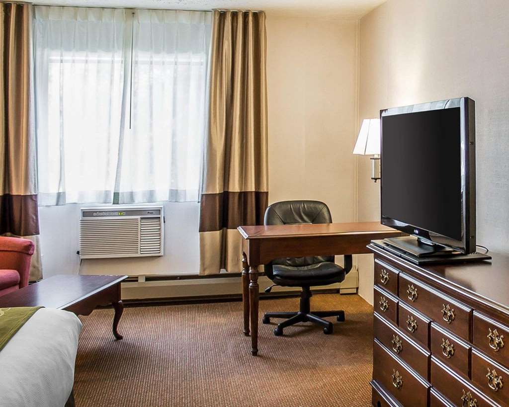 Quality Inn Petoskey-Harbor Springs Pokoj fotografie