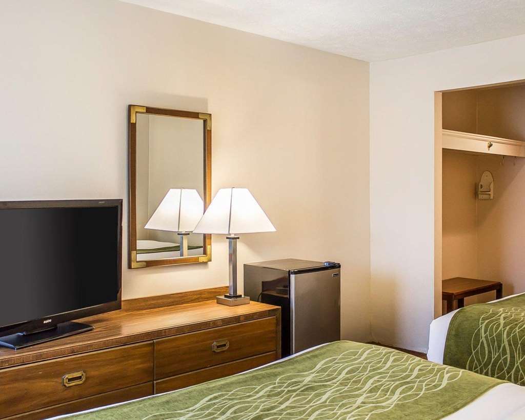 Quality Inn Petoskey-Harbor Springs Pokoj fotografie