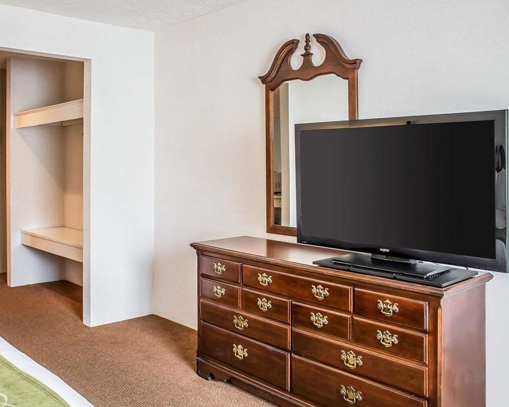 Quality Inn Petoskey-Harbor Springs Pokoj fotografie